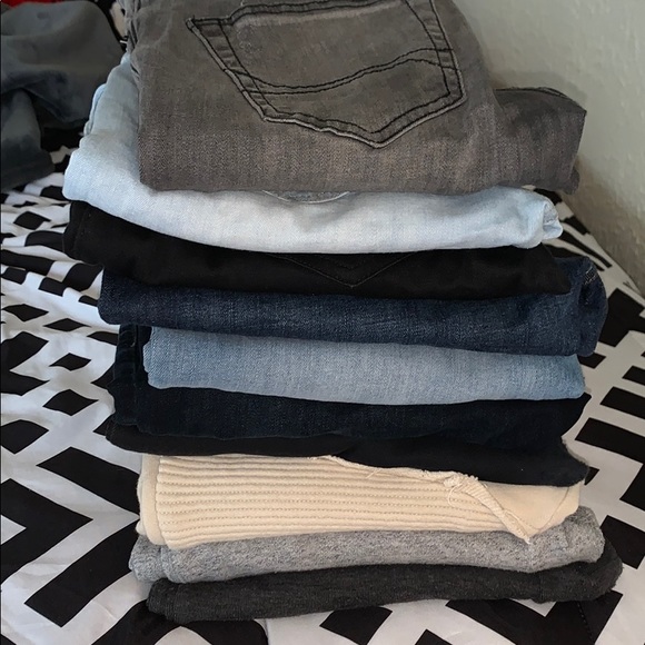 Hollister Other - 🚨SOLD🚨 Jeans and Sweatpants Lot
